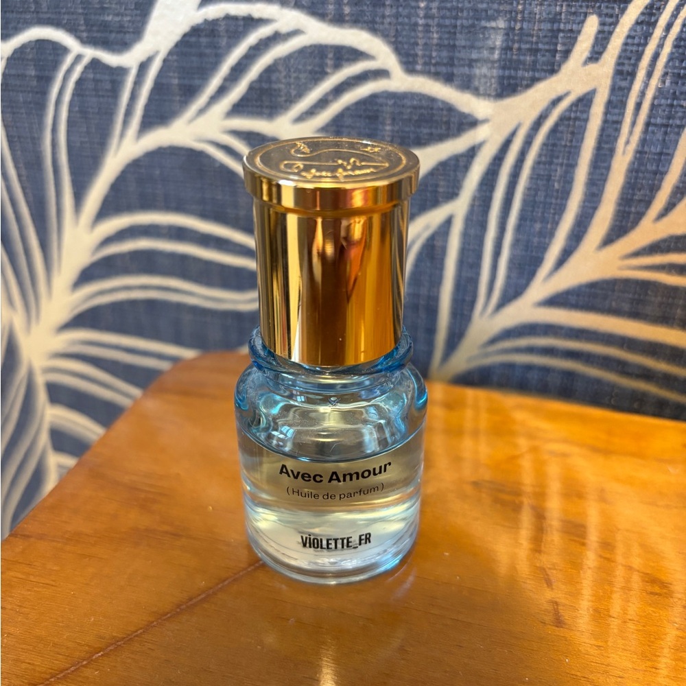 Avec Amour - Violette FR oil based roll-on scent